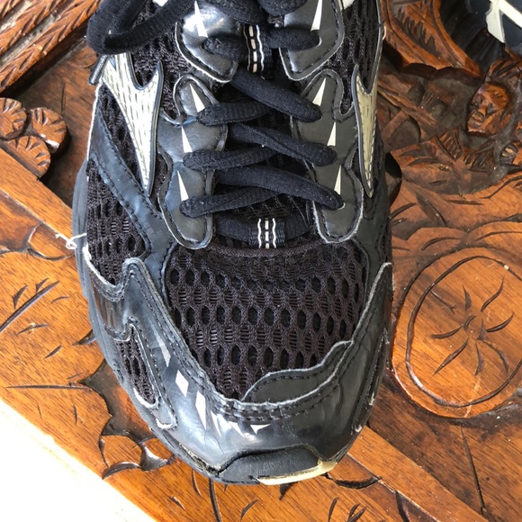 MIZUNO WAVE NEXUS RUNNING SHOES - Picture 4 of 5